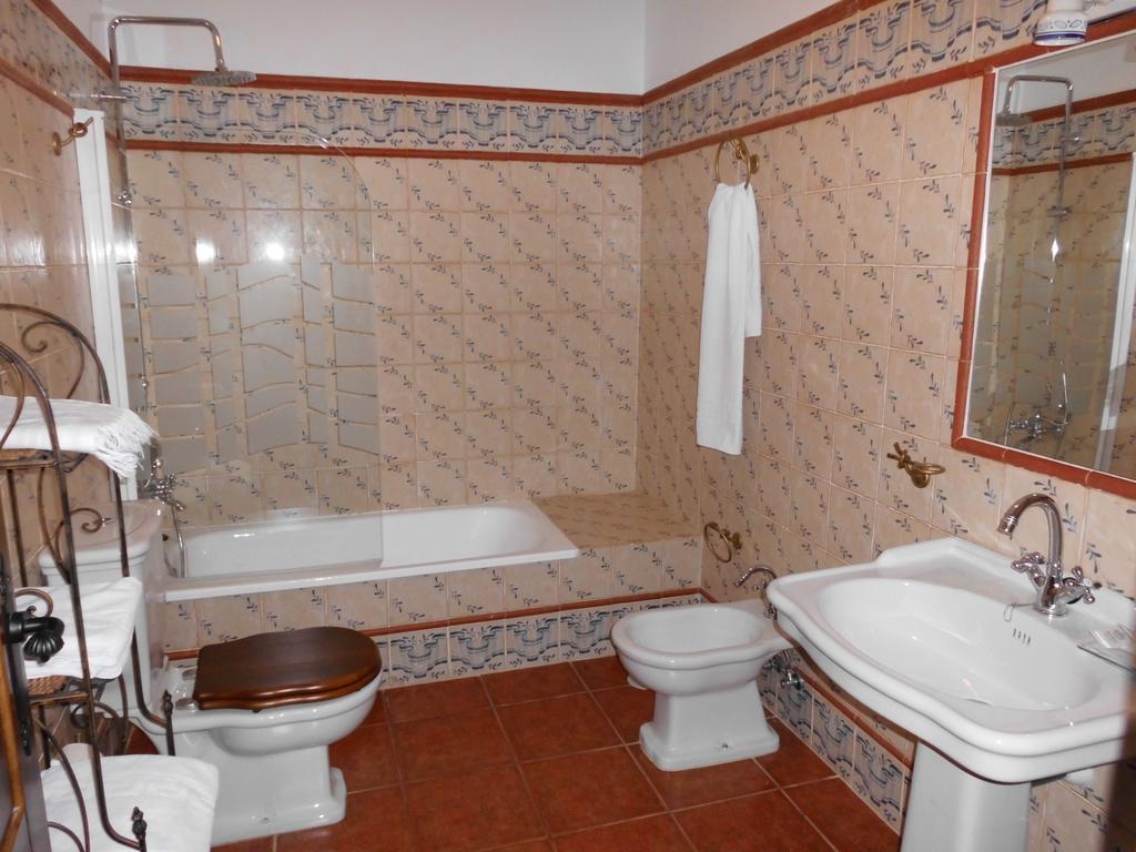 Apartamentos Trinidad Alange Oda fotoğraf